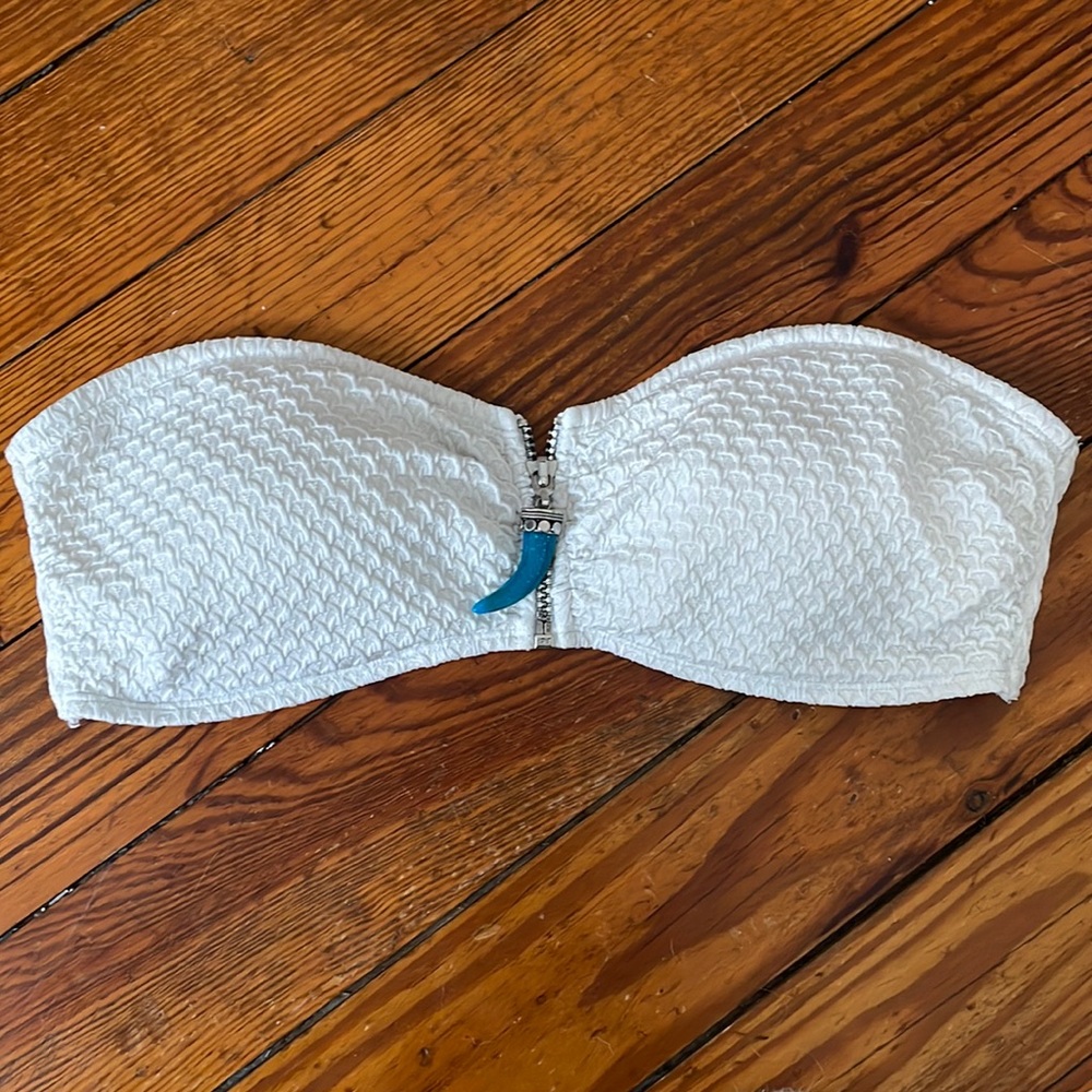 White strapless bikini top